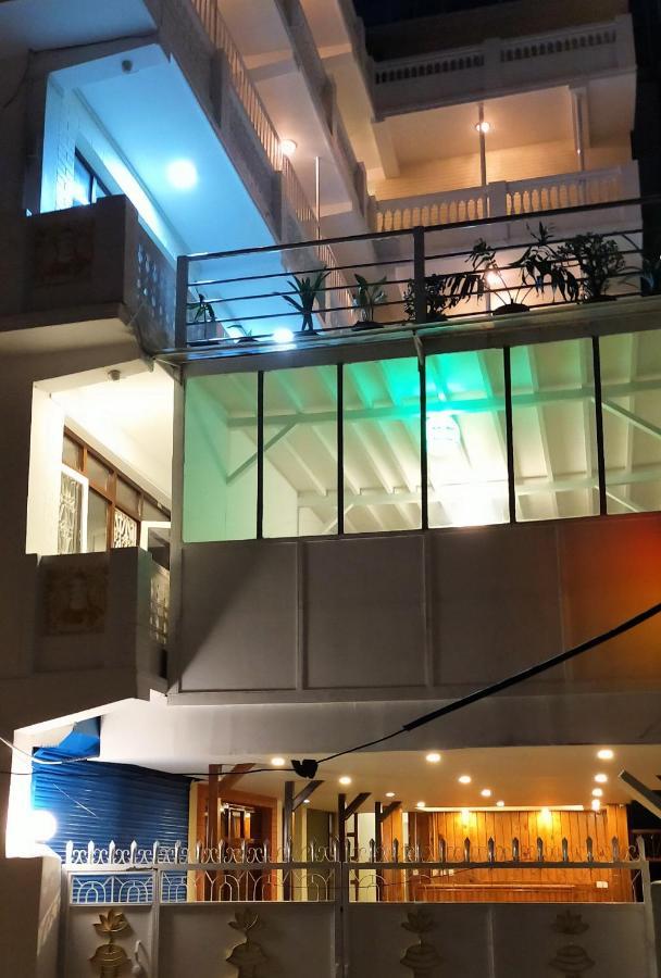 Hotel Shree Tara Kathmandu Exterior foto