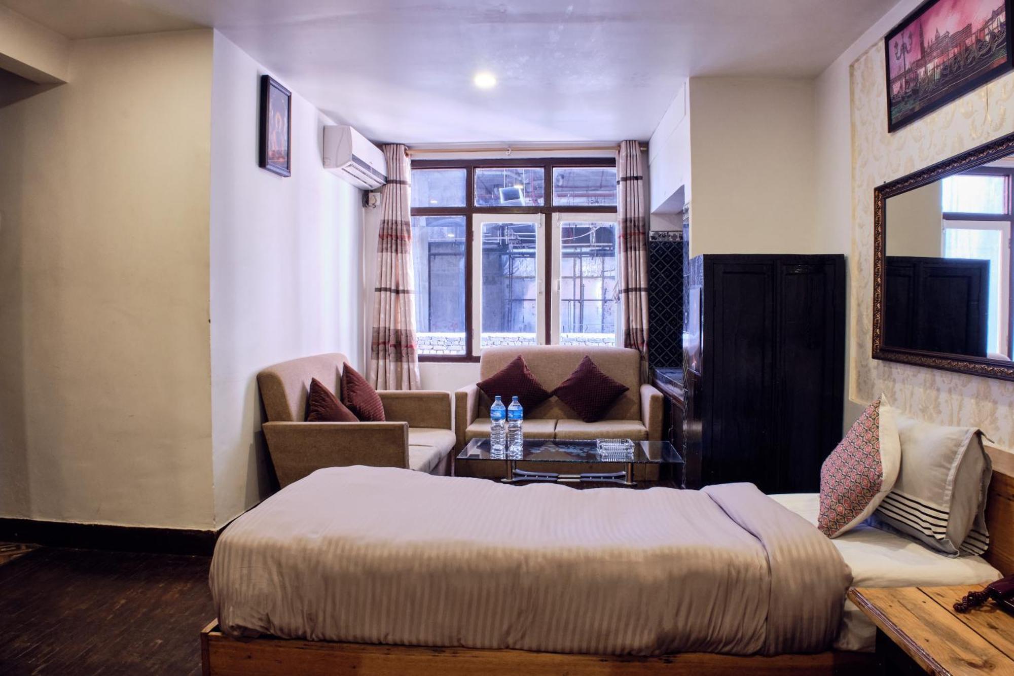 Hotel Shree Tara Kathmandu Exterior foto