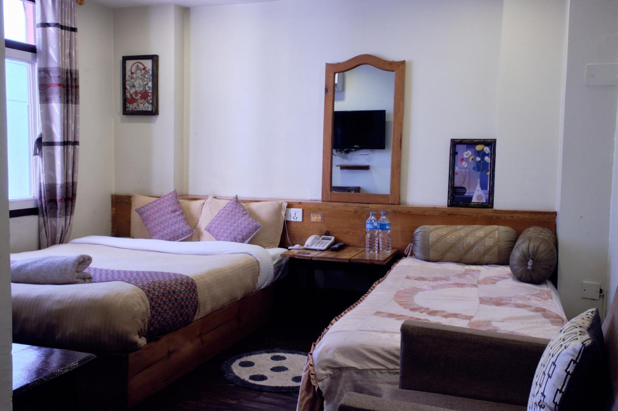 Hotel Shree Tara Kathmandu Exterior foto